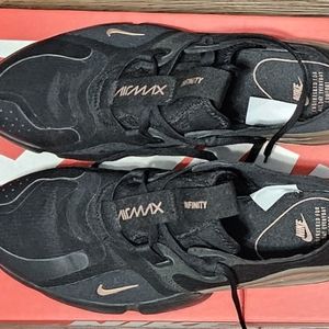 Women's size 10 black airmax